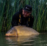 Vass Hybrid 700 Fishing Wader Dark Camo Sebastiaan 2