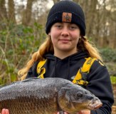 Vass Honeycombe Fishing Beanie and Waders Sophie 2 0601